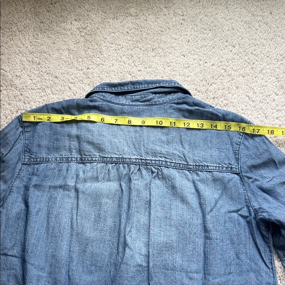 Caslon Chambray Button-Up Shirt | Medium Was Denim | Size Small Petite - Picture 9 of 9
